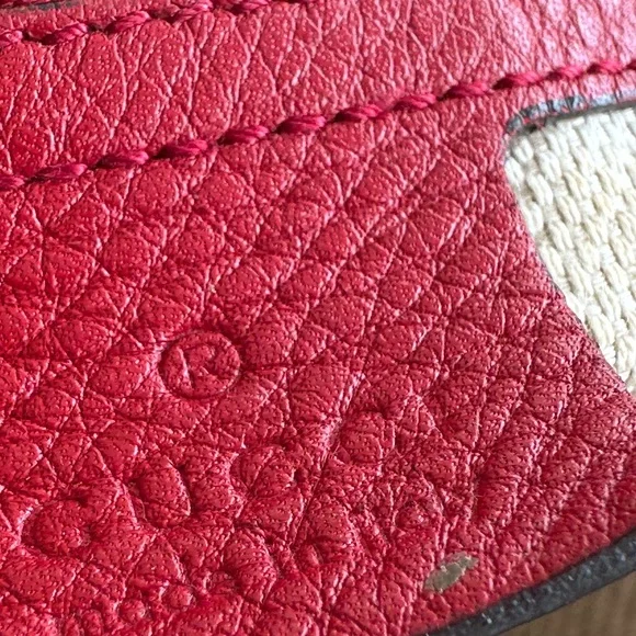 Authentic Gucci Red Leather Soho shoulder bag - Picture 8 of 14
